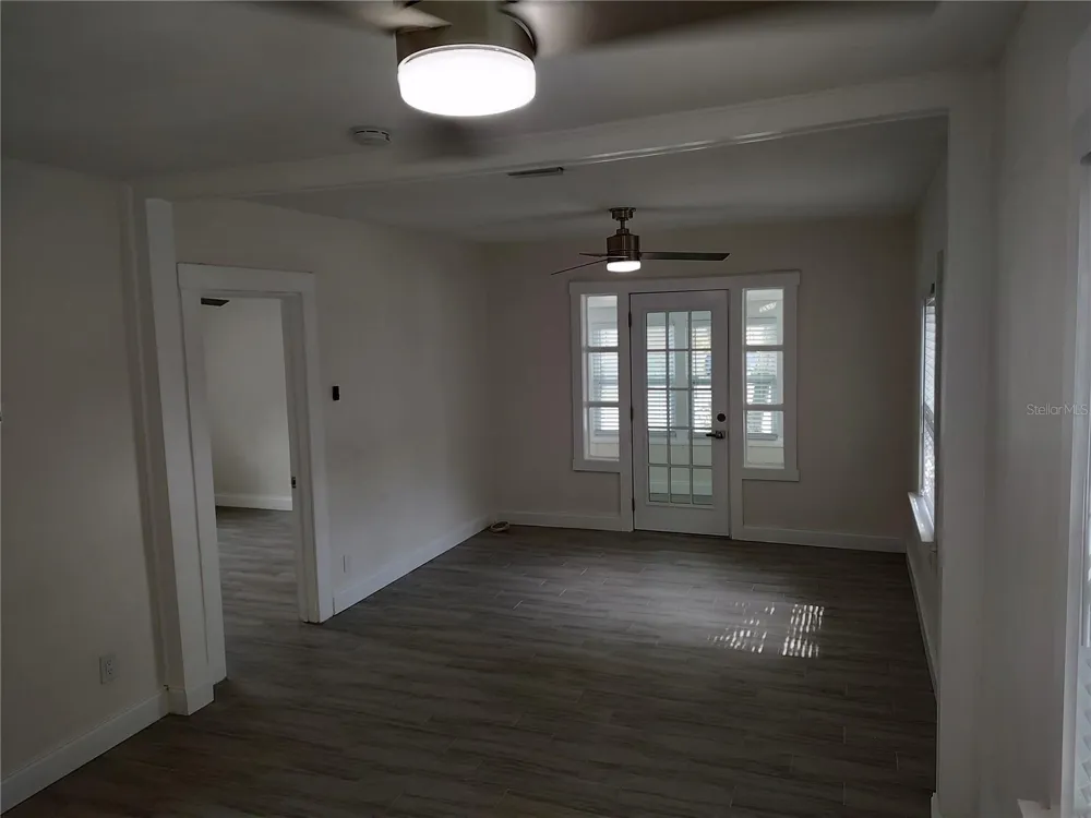 301 MYSTIC LAKE DRIVE St Petersburg, FL 33702