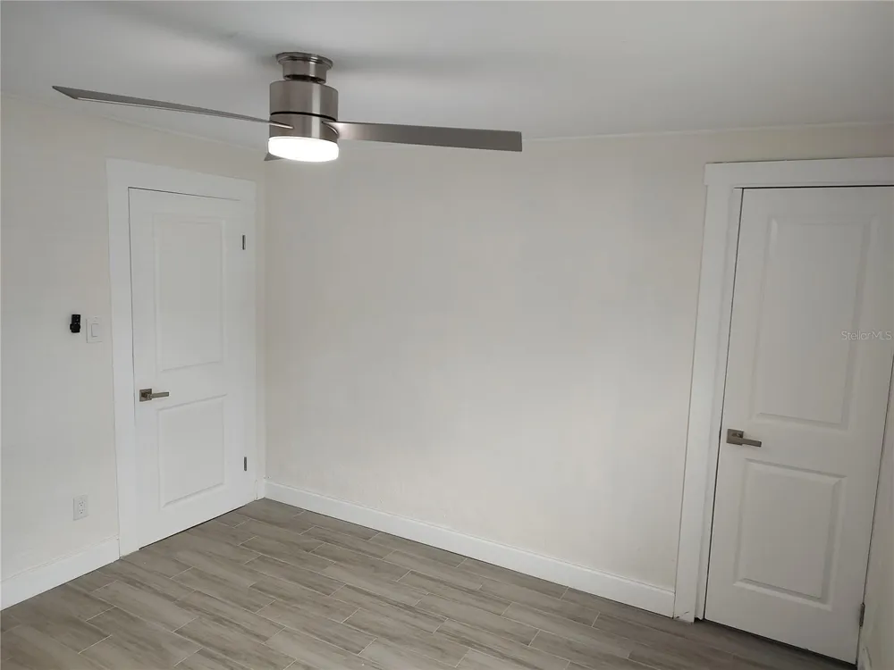 301 MYSTIC LAKE DRIVE St Petersburg, FL 33702