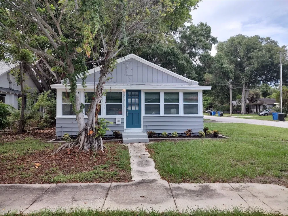 301 MYSTIC LAKE DRIVE St Petersburg, FL 33702