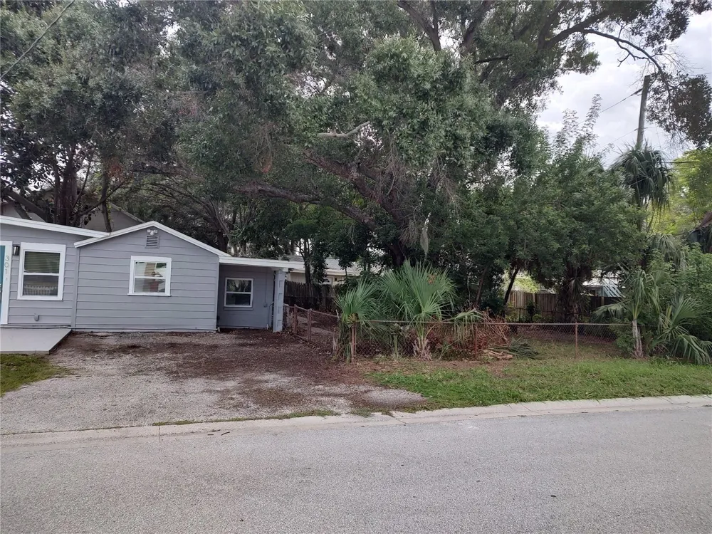 301 MYSTIC LAKE DRIVE St Petersburg, FL 33702