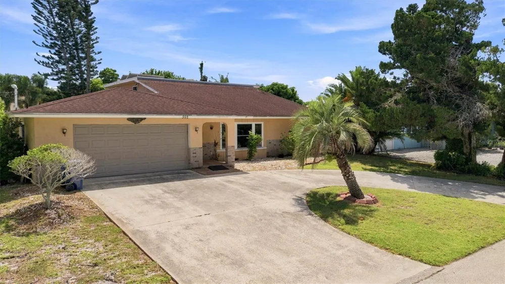 352 LAKE ROAD Venice, FL 34293