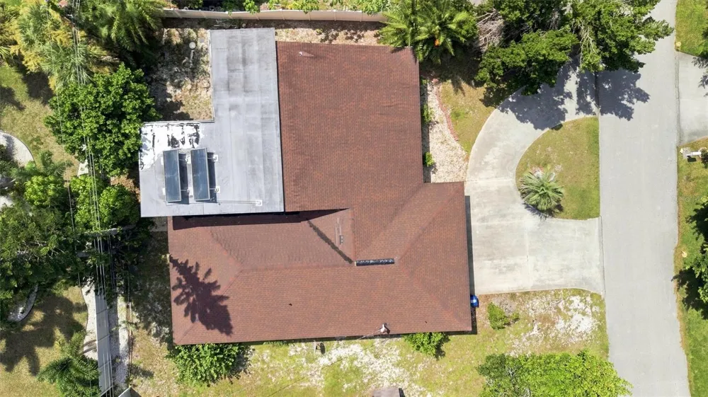 352 LAKE ROAD Venice, FL 34293