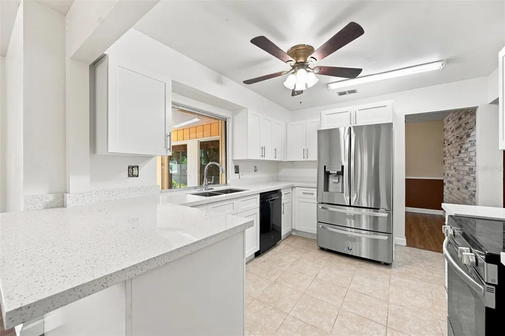 352 LAKE ROAD Venice, FL 34293