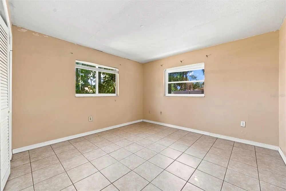 352 LAKE ROAD Venice, FL 34293