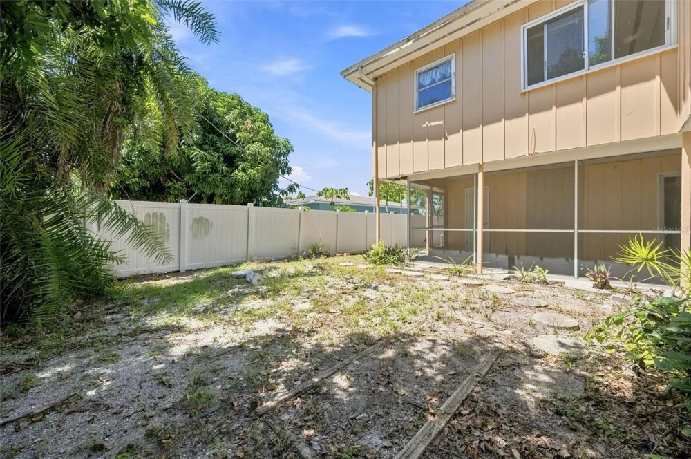352 LAKE ROAD Venice, FL 34293