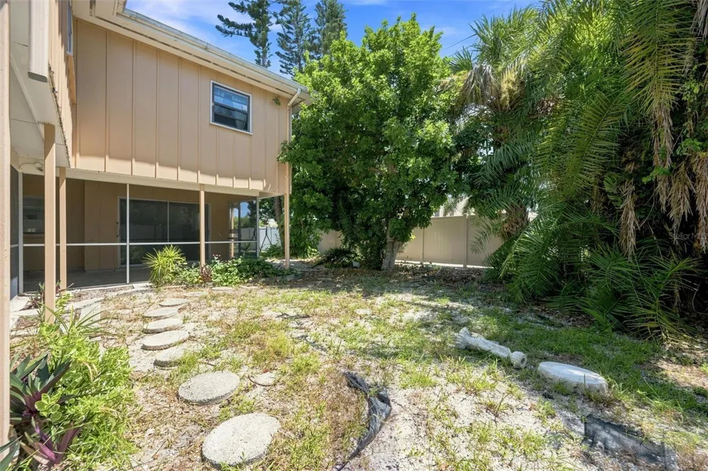 352 LAKE ROAD Venice, FL 34293