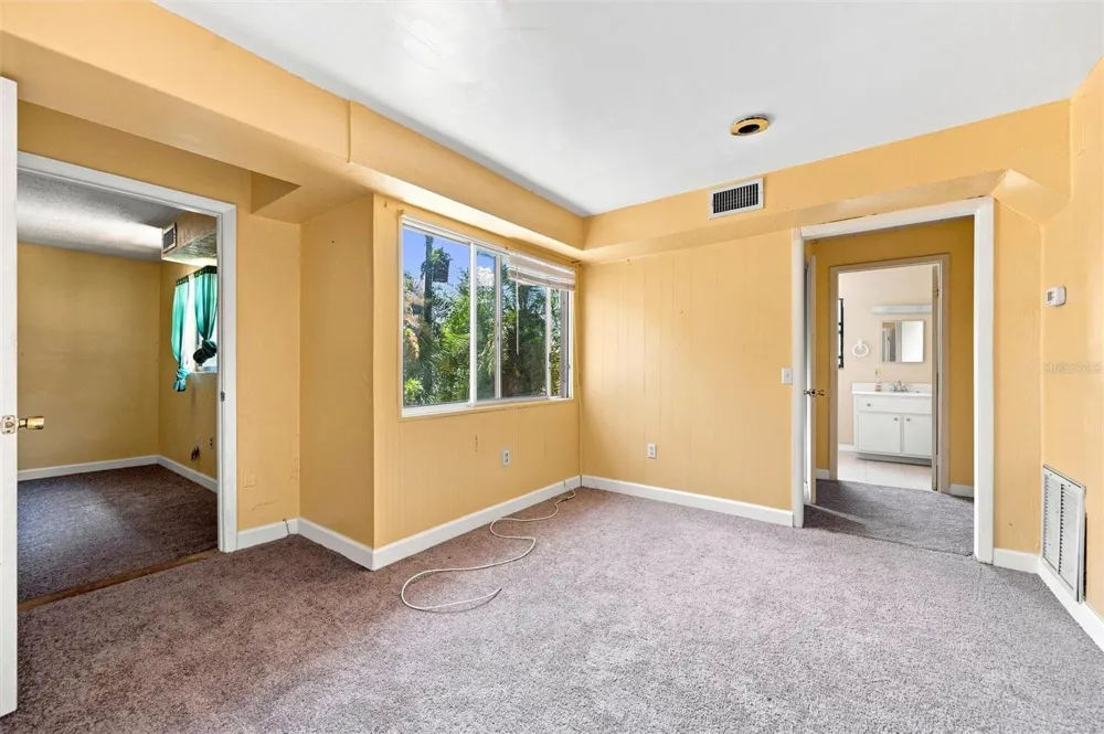 352 LAKE ROAD Venice, FL 34293