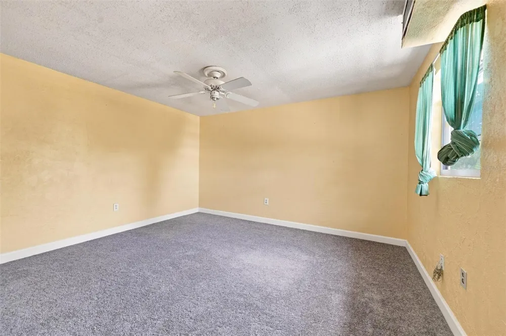 352 LAKE ROAD Venice, FL 34293
