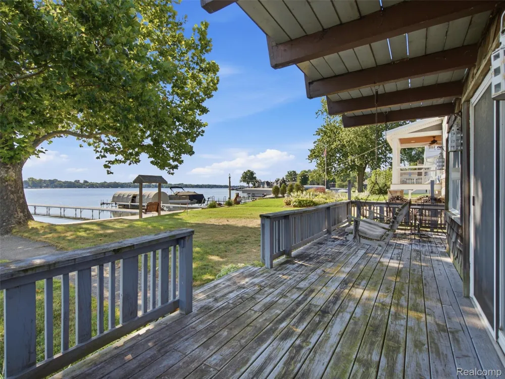 12029 Torrey Road Fenton Charter Township, MI 48430