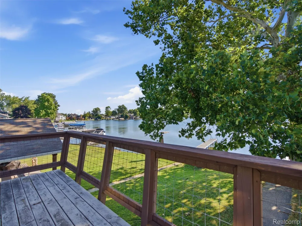 12029 Torrey Road Fenton Charter Township, MI 48430