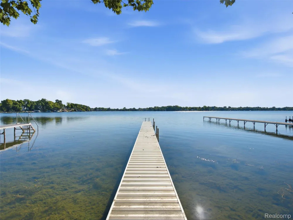 12029 Torrey Road Fenton Charter Township, MI 48430