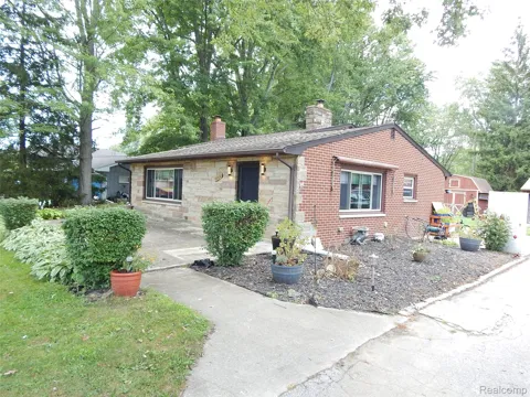 4006 River Road Road
