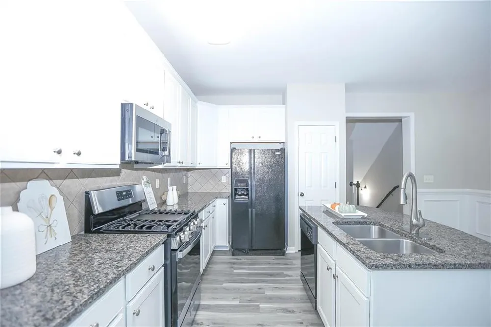 708 Village Field Court Suwanee, GA 30024