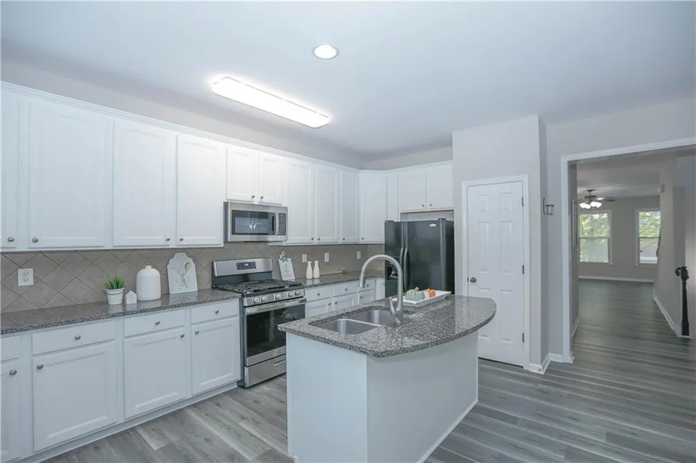 708 Village Field Court Suwanee, GA 30024