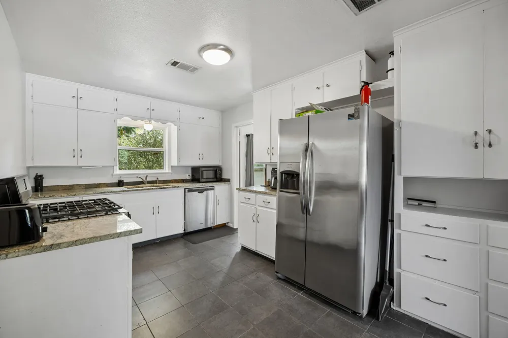 1318 Coit Street Denton, TX 76201