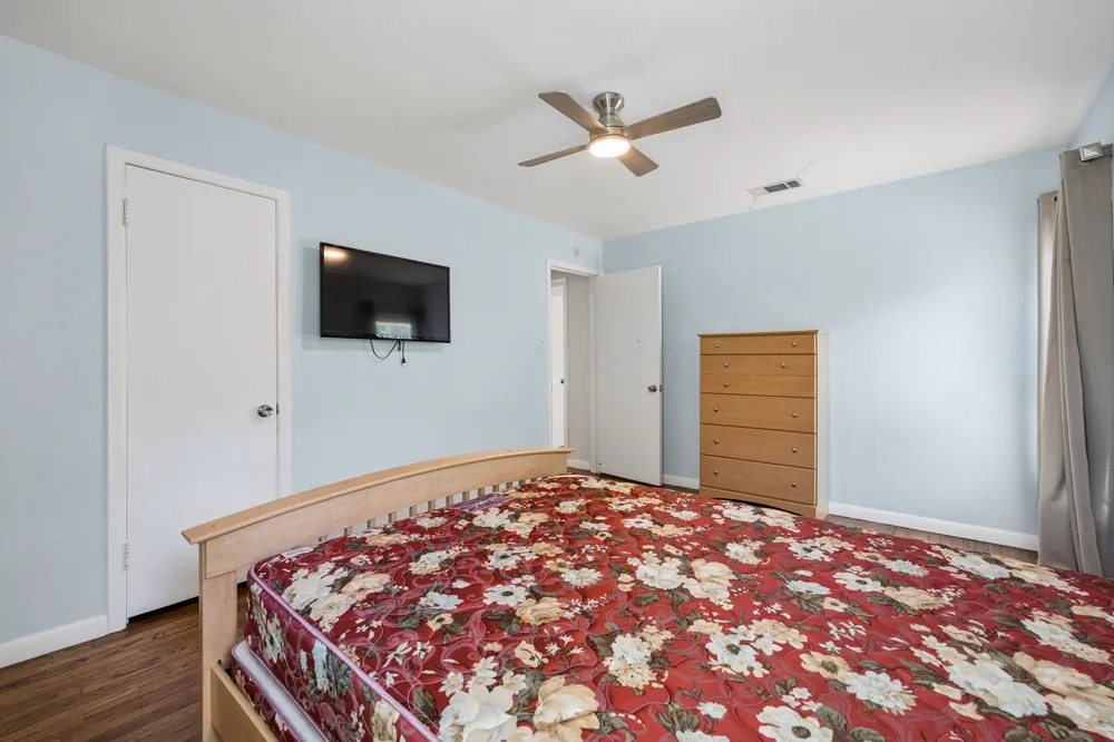 1318 Coit Street Denton, TX 76201