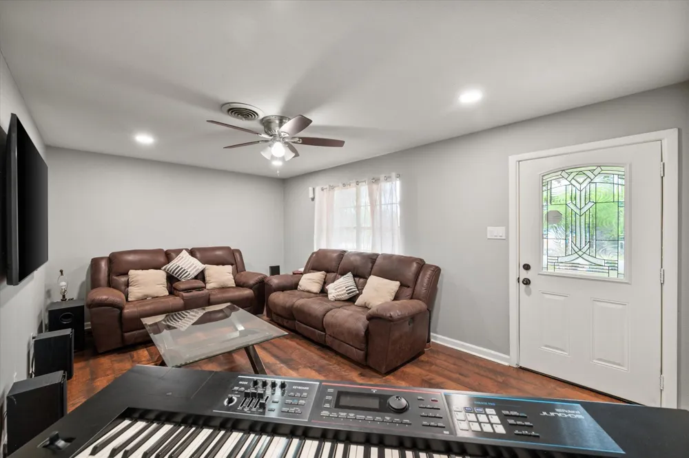 201 Hardy Avenue Corsicana, TX 75110