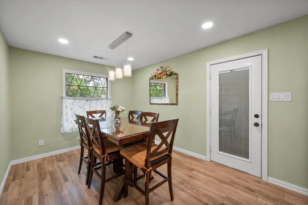201 Hardy Avenue Corsicana, TX 75110