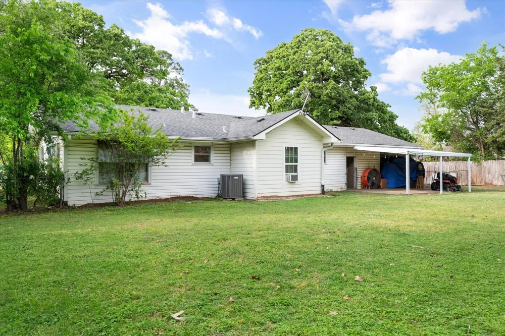 201 Hardy Avenue Corsicana, TX 75110