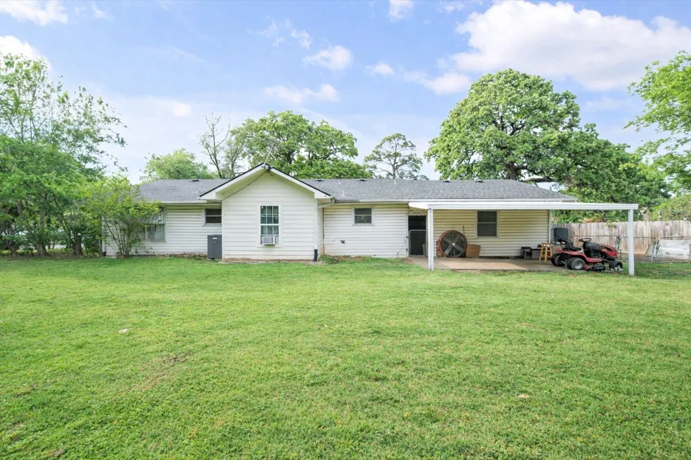 201 Hardy Avenue Corsicana, TX 75110