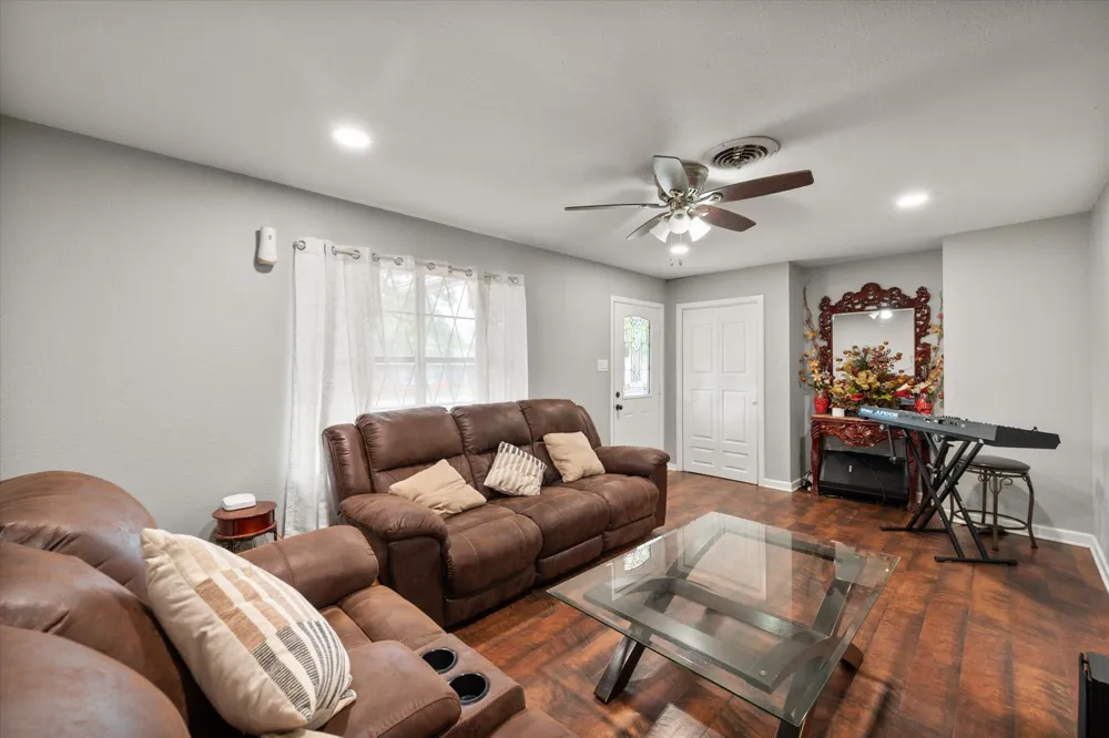 201 Hardy Avenue Corsicana, TX 75110