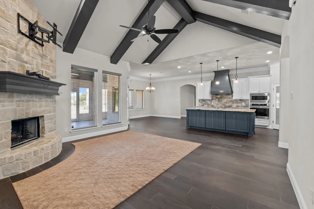 345 Palo Alto Drive Springtown, TX 76082