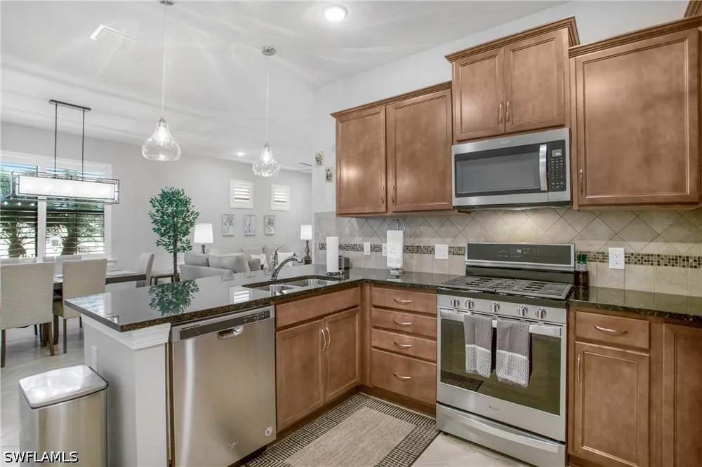 Jacaranda Lane Naples, FL 34114