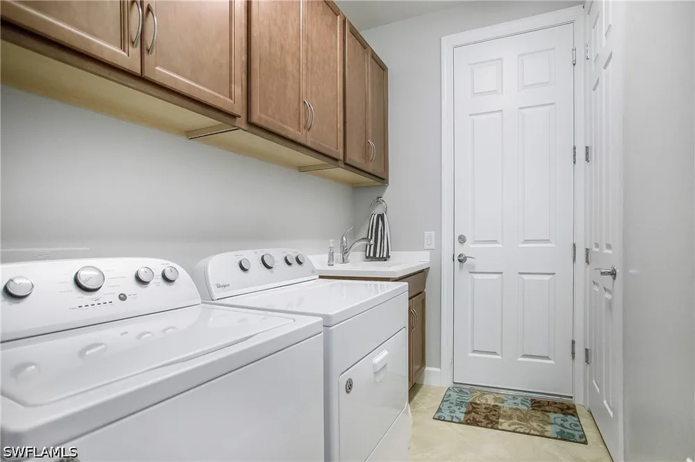 Jacaranda Lane Naples, FL 34114