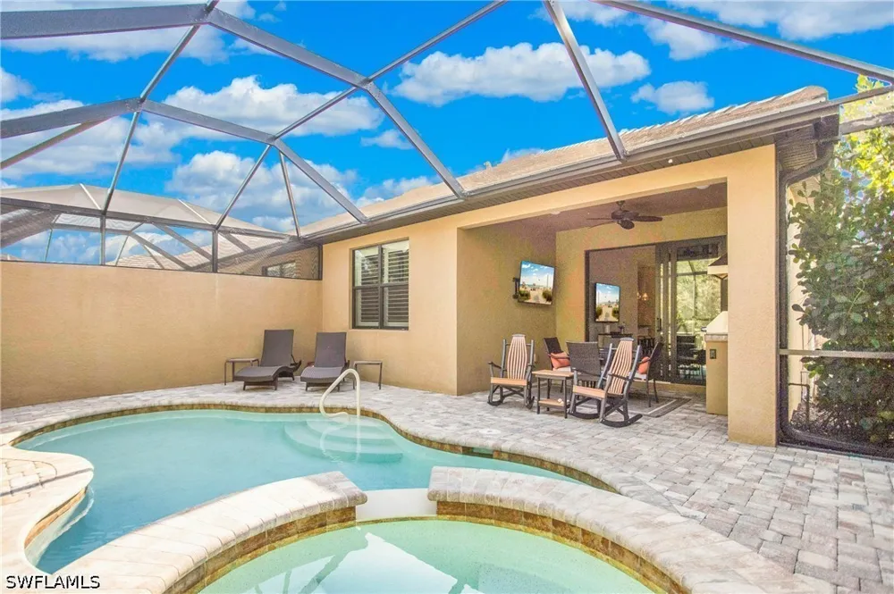 Jacaranda Lane Naples, FL 34114