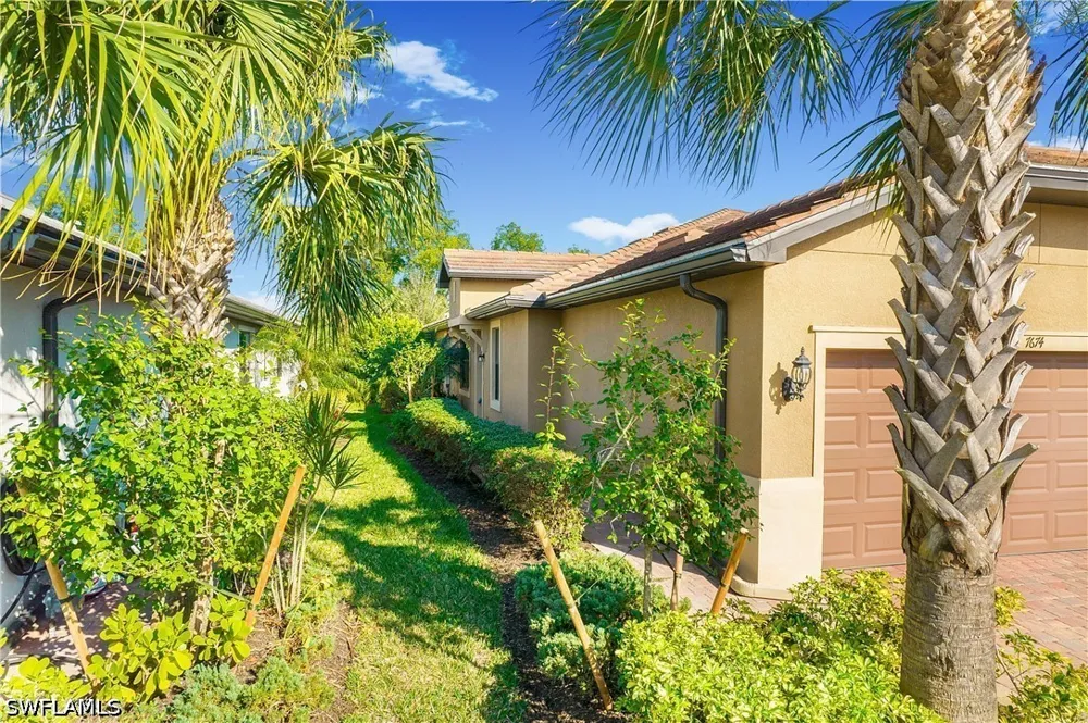 Jacaranda Lane Naples, FL 34114