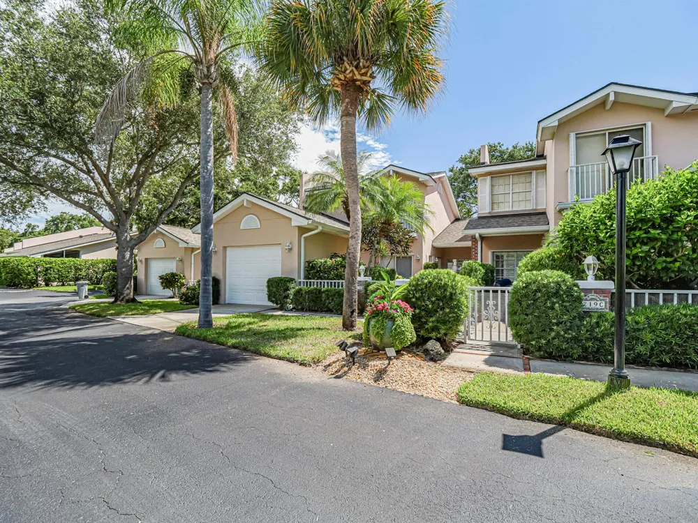 219 E Park Shores Circle #219B Indian River Shores, FL 32963