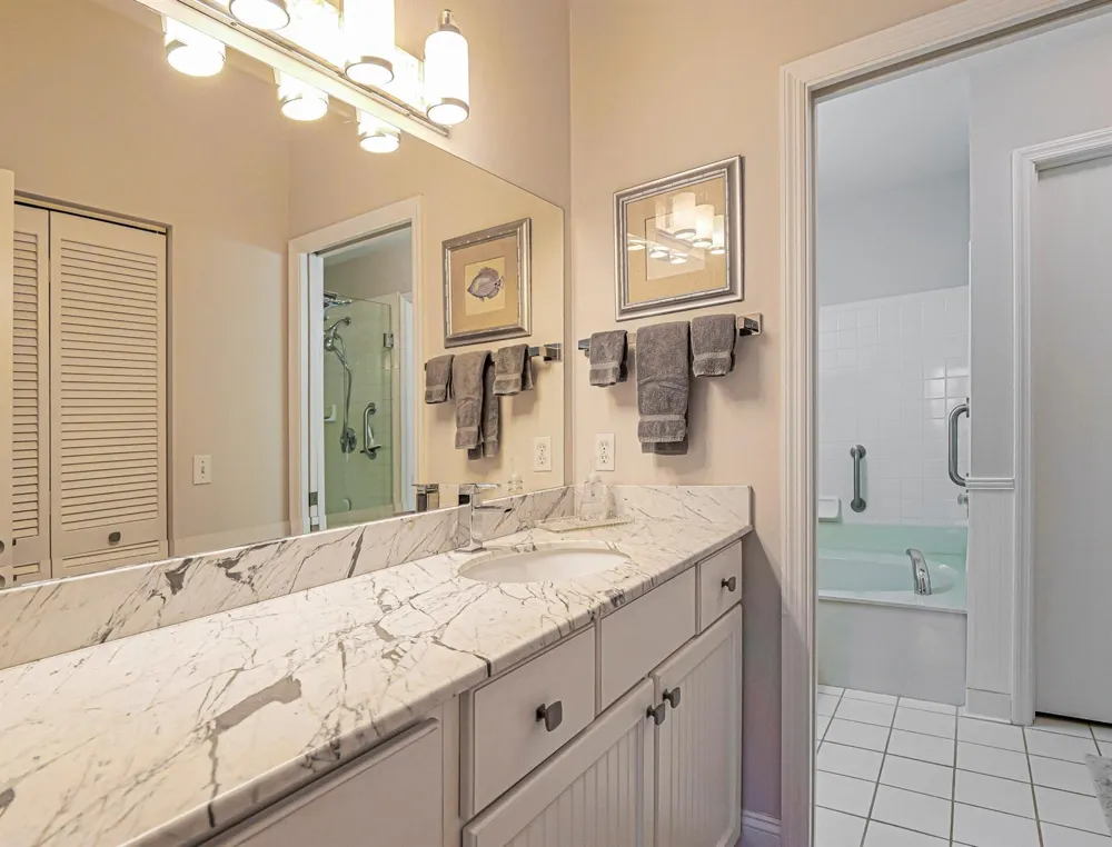 219 E Park Shores Circle #219B Indian River Shores, FL 32963
