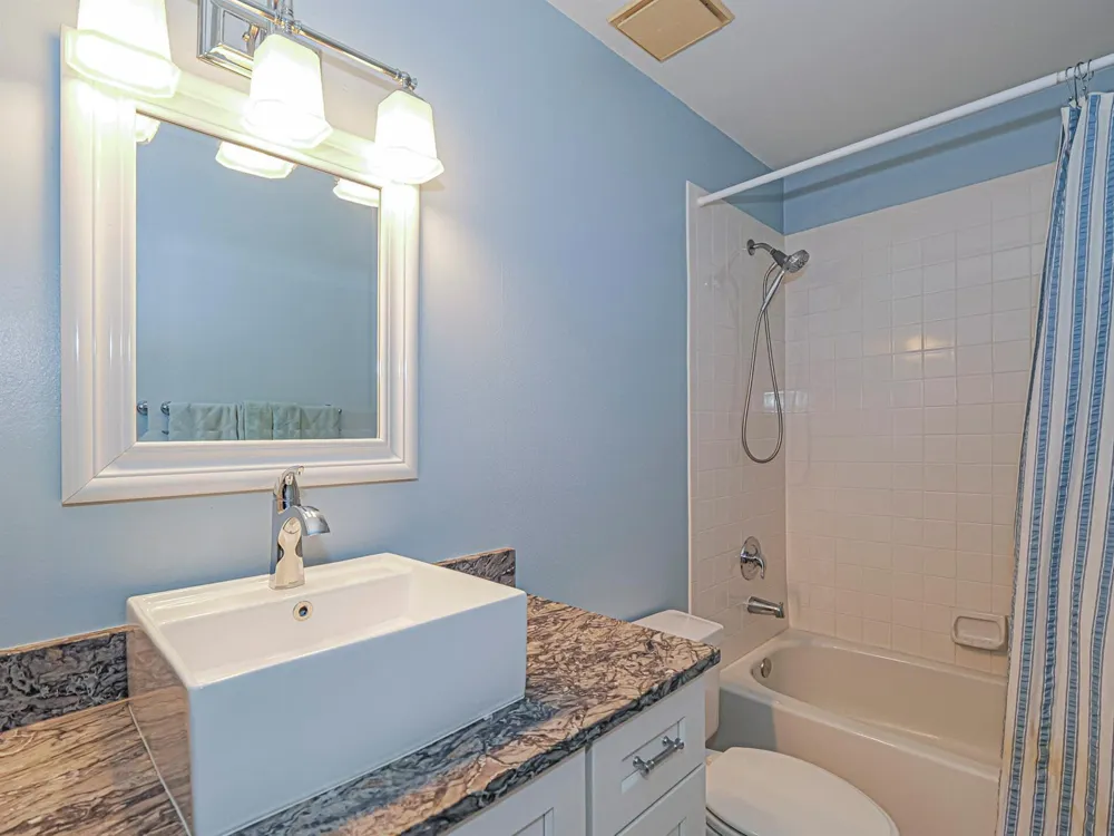 219 E Park Shores Circle #219B Indian River Shores, FL 32963