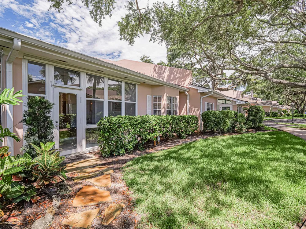 219 E Park Shores Circle #219B Indian River Shores, FL 32963