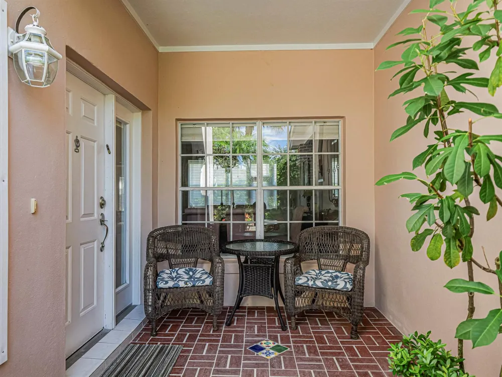 219 E Park Shores Circle #219B Indian River Shores, FL 32963
