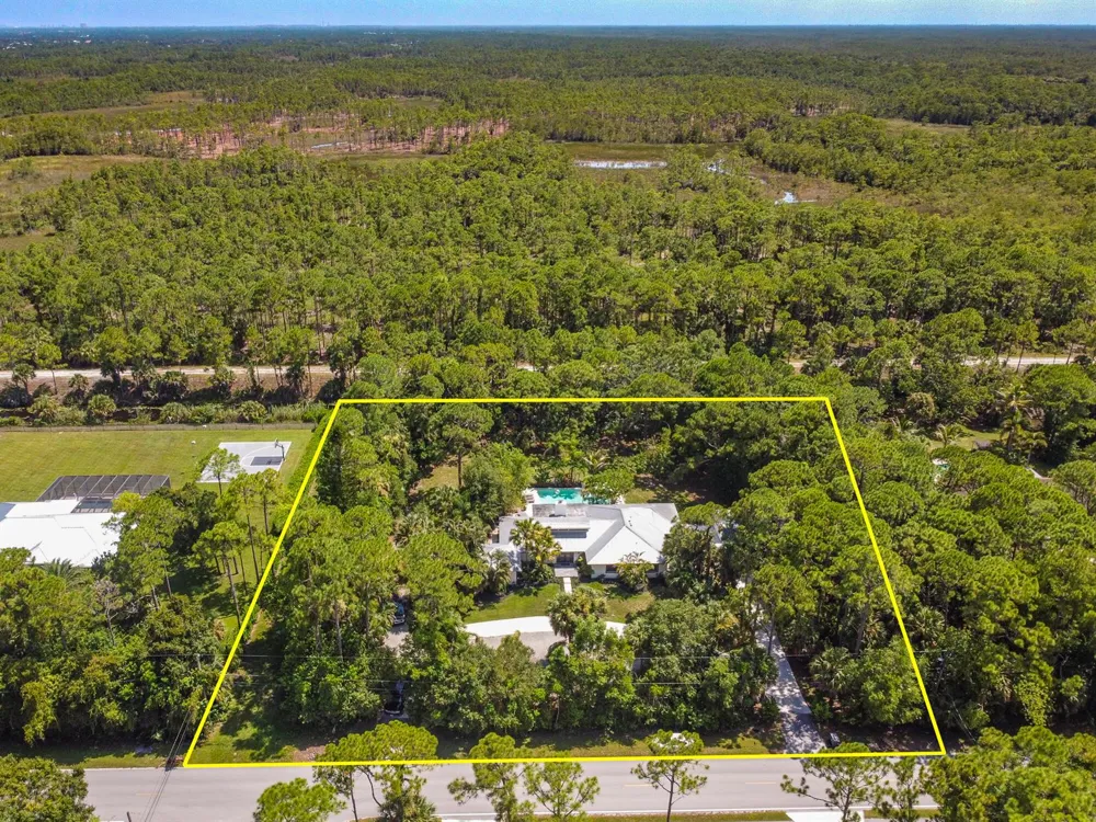 8166 150th Court Palm Beach Gardens, FL 33418