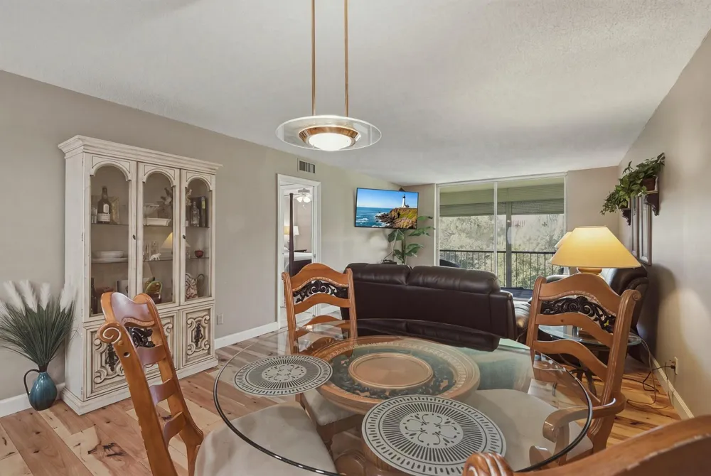 9420 S Hollybrook Lake Drive #304 Pembroke Pines, FL 33025