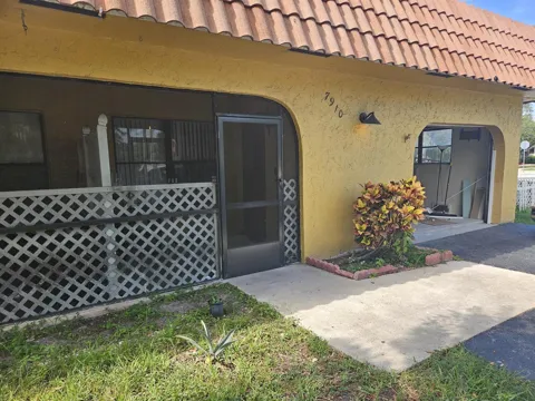 7910 NW 70th Court
