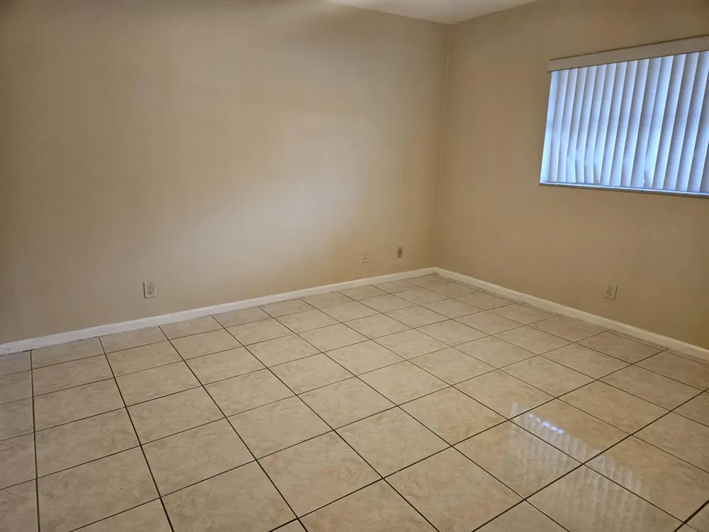 7910 NW 70th Court Tamarac, FL 33321