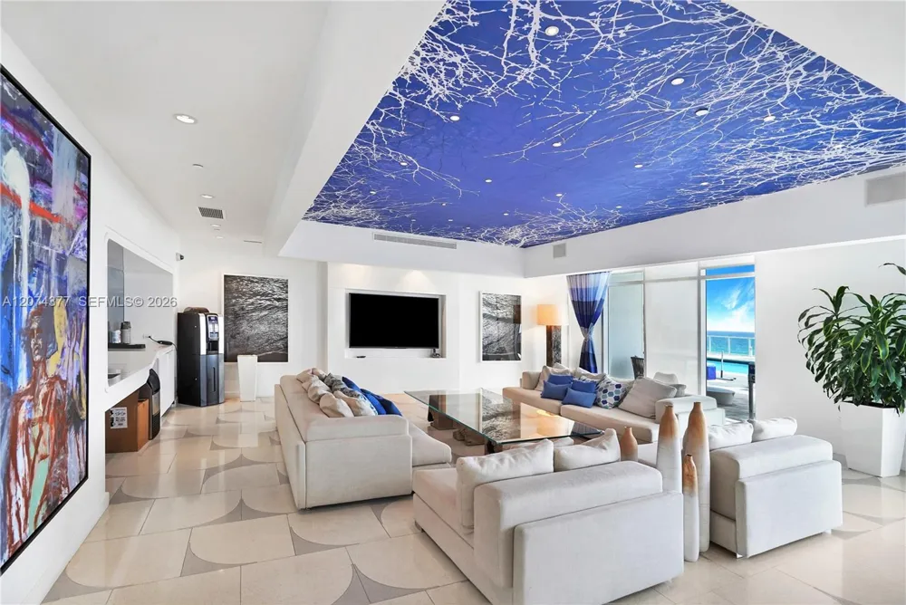 Address Not Shown Hollywood, FL 33019