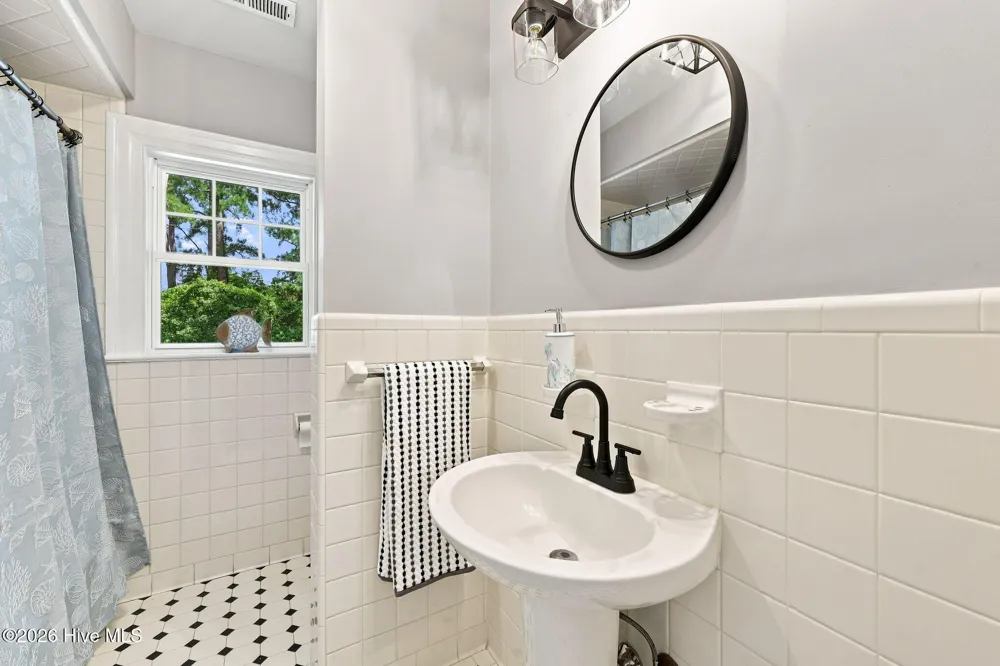614 E 6th Street Washington, NC 27889