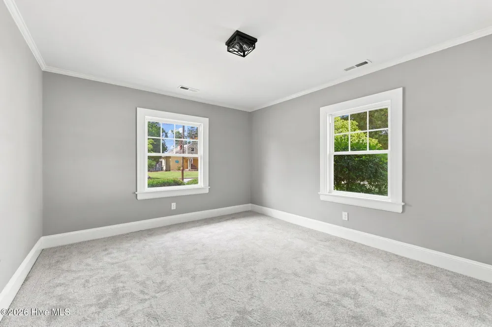 614 E 6th Street Washington, NC 27889