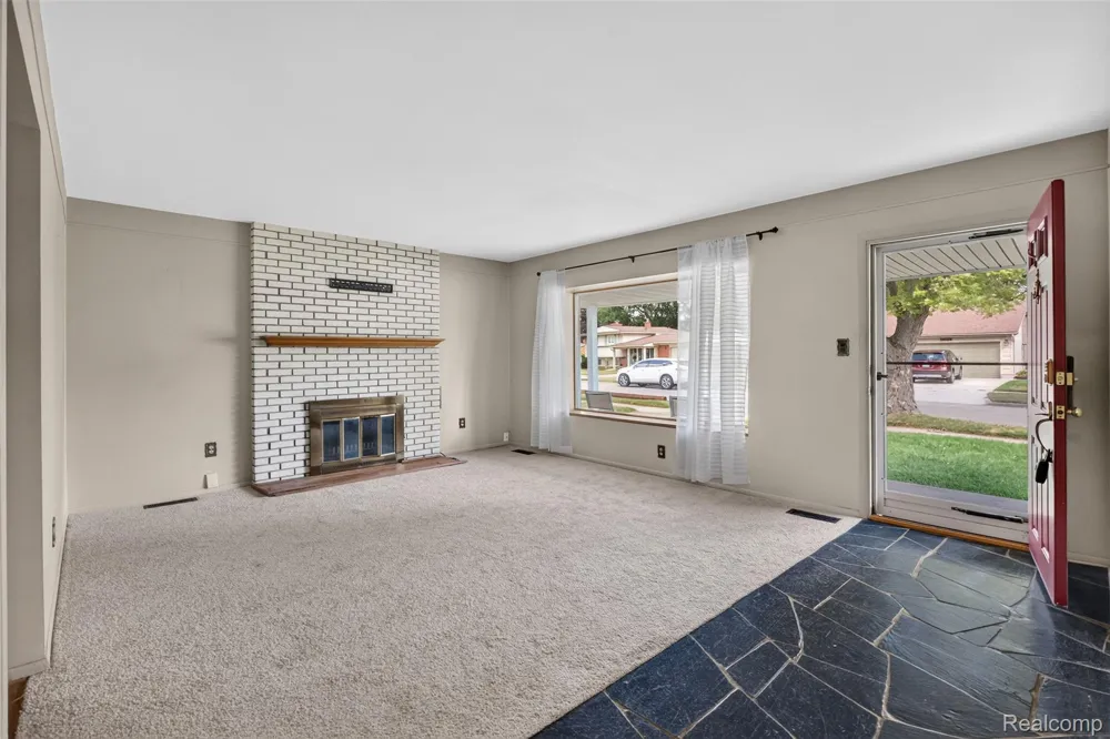 14771 Park Street Livonia City, MI 48154