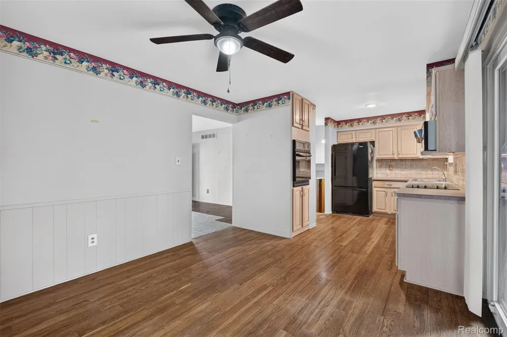 14771 Park Street Livonia City, MI 48154