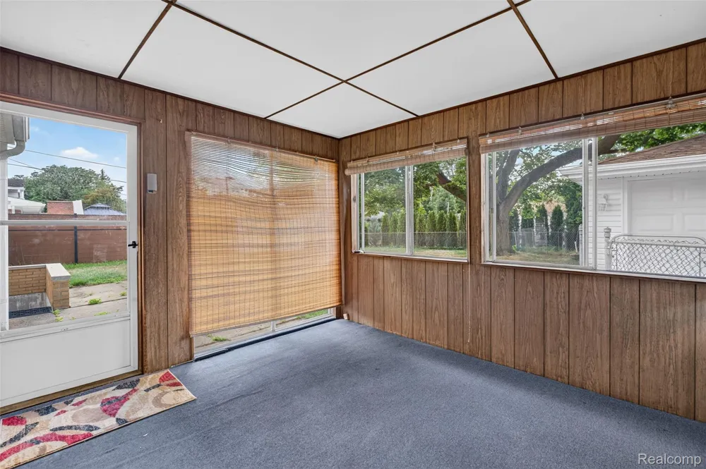 14771 Park Street Livonia City, MI 48154