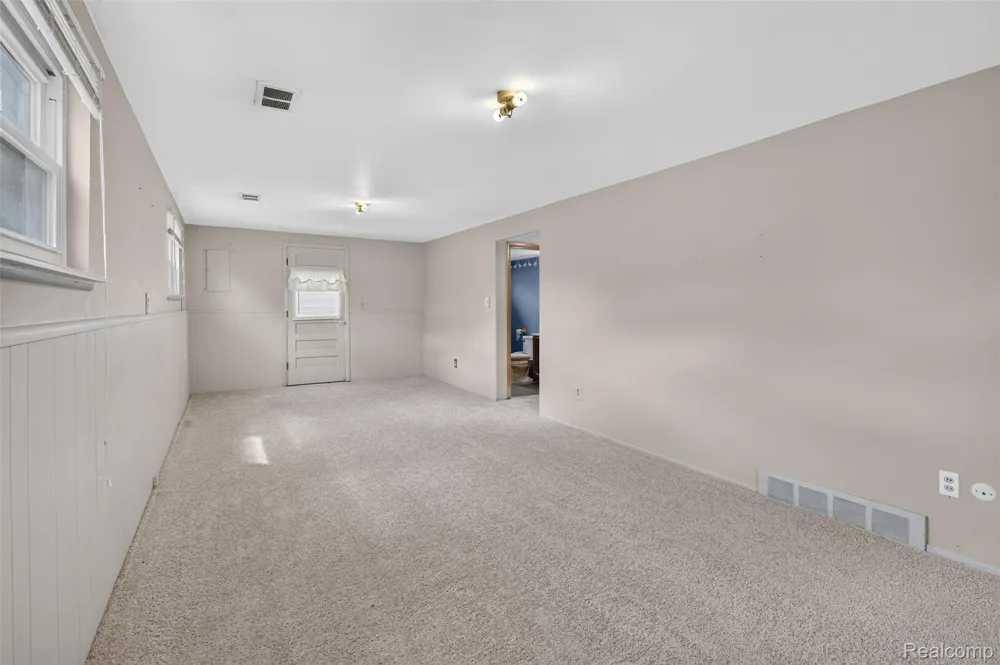 14771 Park Street Livonia City, MI 48154