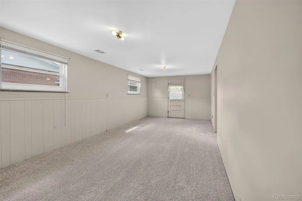 14771 Park Street Livonia City, MI 48154