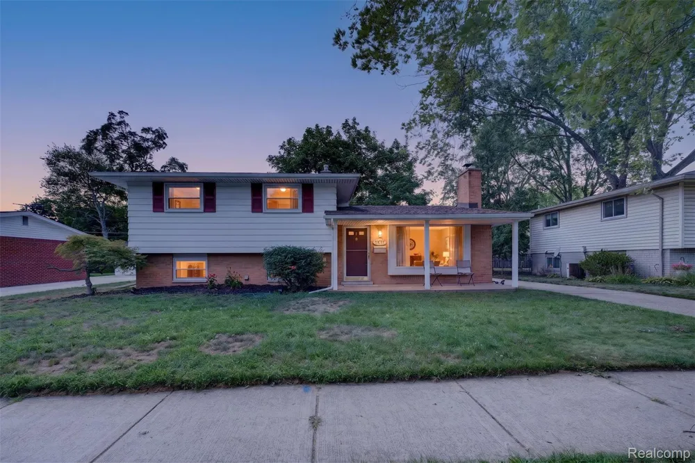 14771 Park Street Livonia City, MI 48154