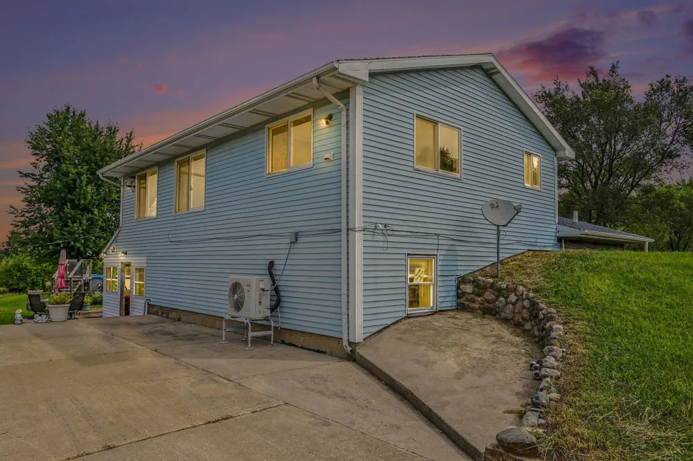 6793 Carmody Road Coloma Charter Township, MI 49038