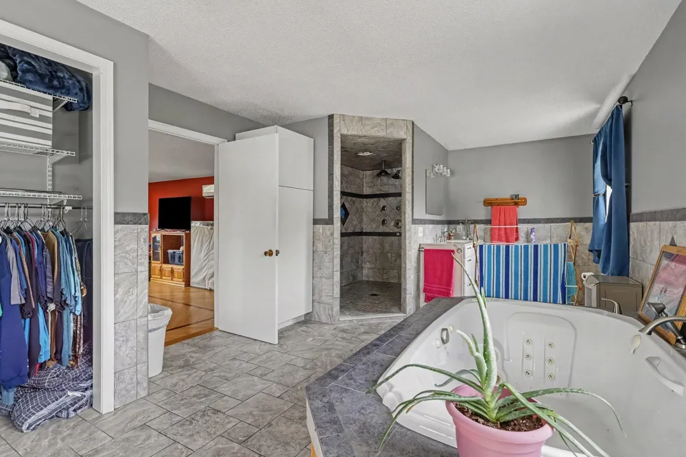 6793 Carmody Road Coloma Charter Township, MI 49038